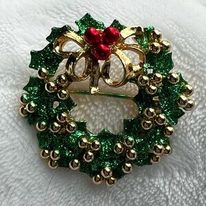 Festive Green and Gold Holly Wreath Brooch